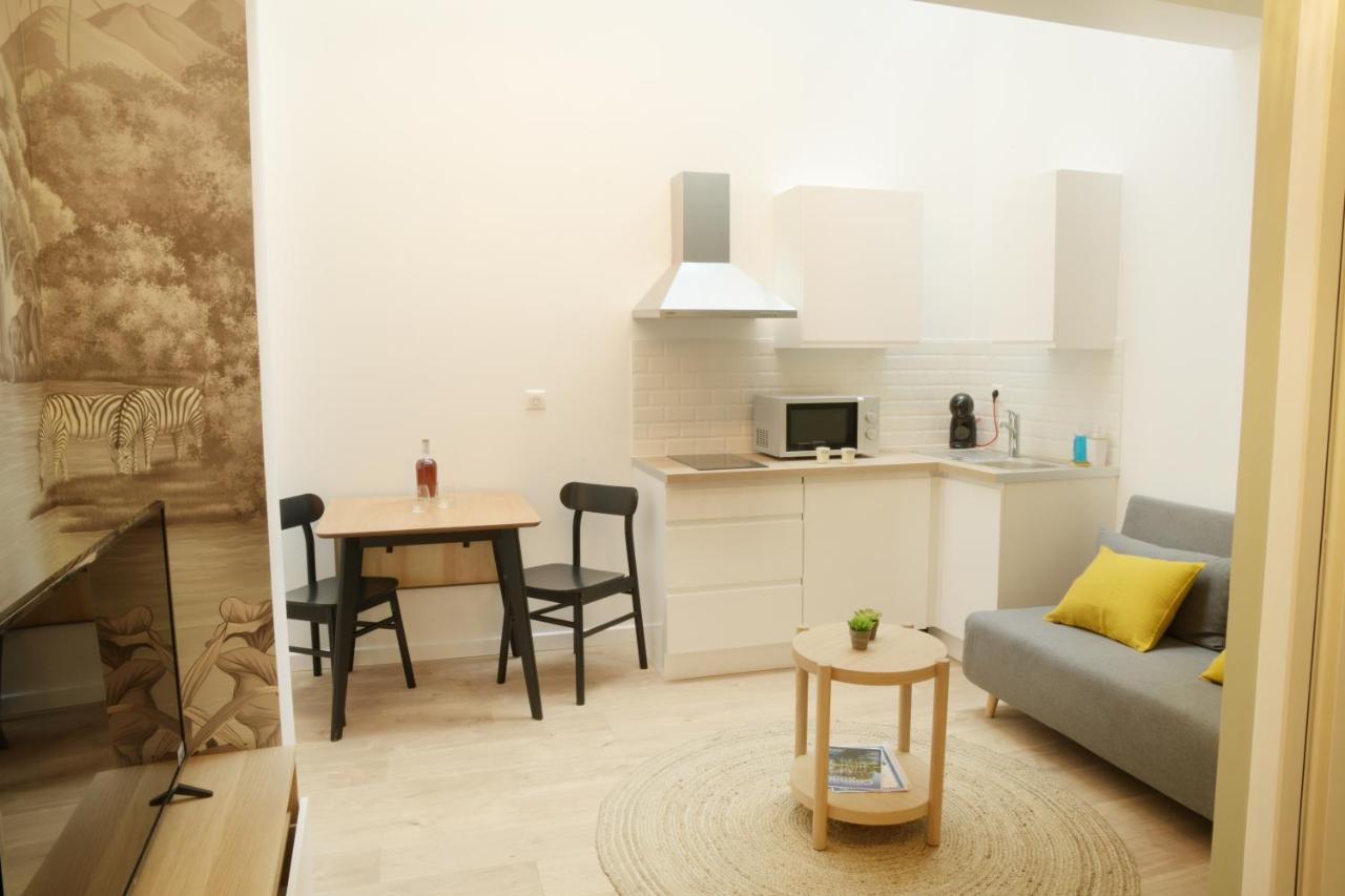 T2 Avec Verriere Situe En Hyper Centre Avec Wifi, Linge, Draps, Savons Et Serviettes Fournis Cognac Exteriör bild